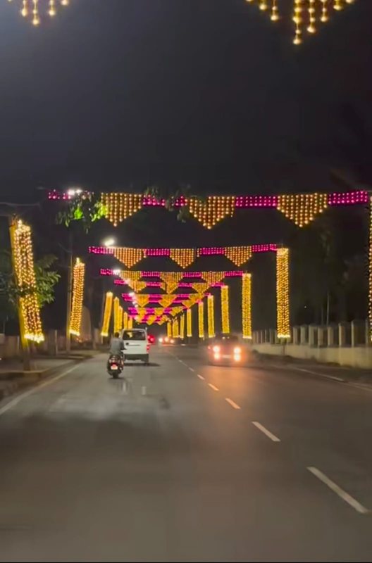 Grand Illuminated Lighting Avenue by G C M Events